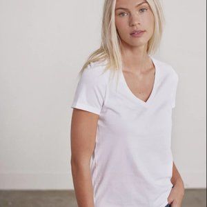Avocado Hass Organic V-Neck Cotton T-shirt NWT Size Small